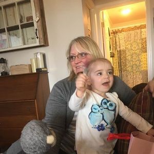 Meet your Posher, Debbie